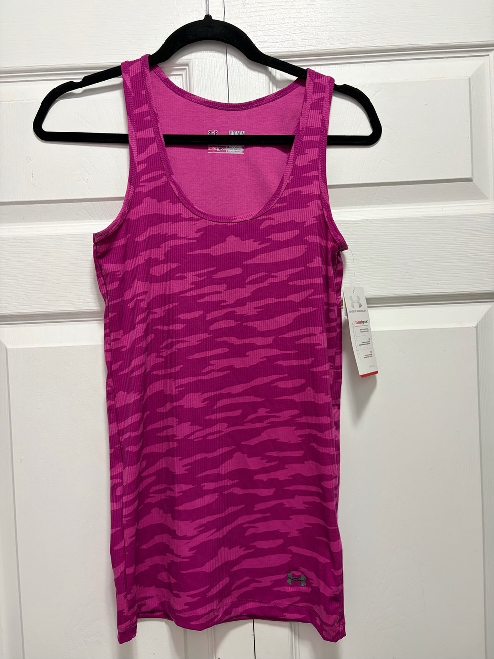 Under Armour Fitted Pink Camo Performance Tank NWT M